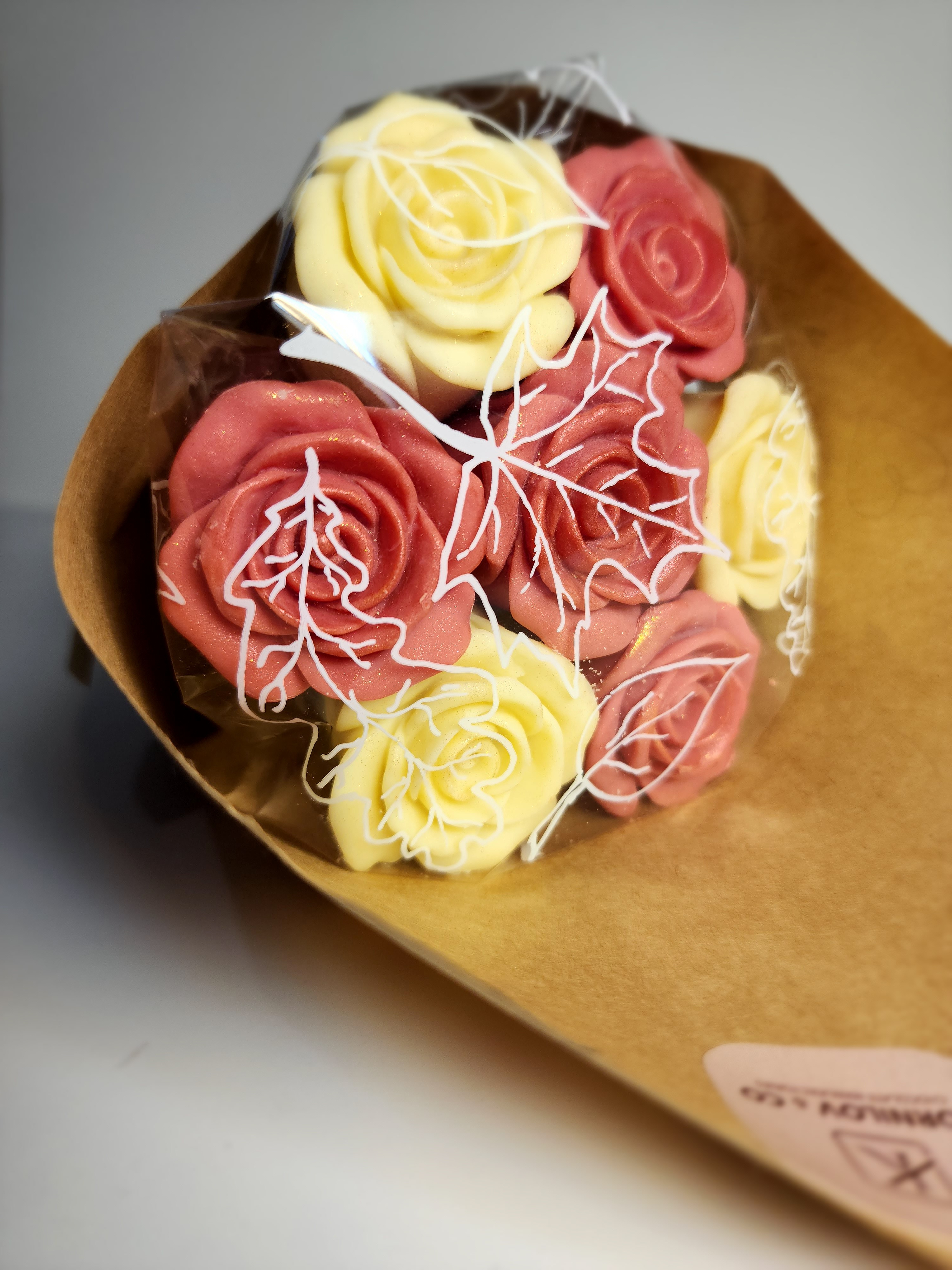 Букет из шоколадных роз, 7 штук